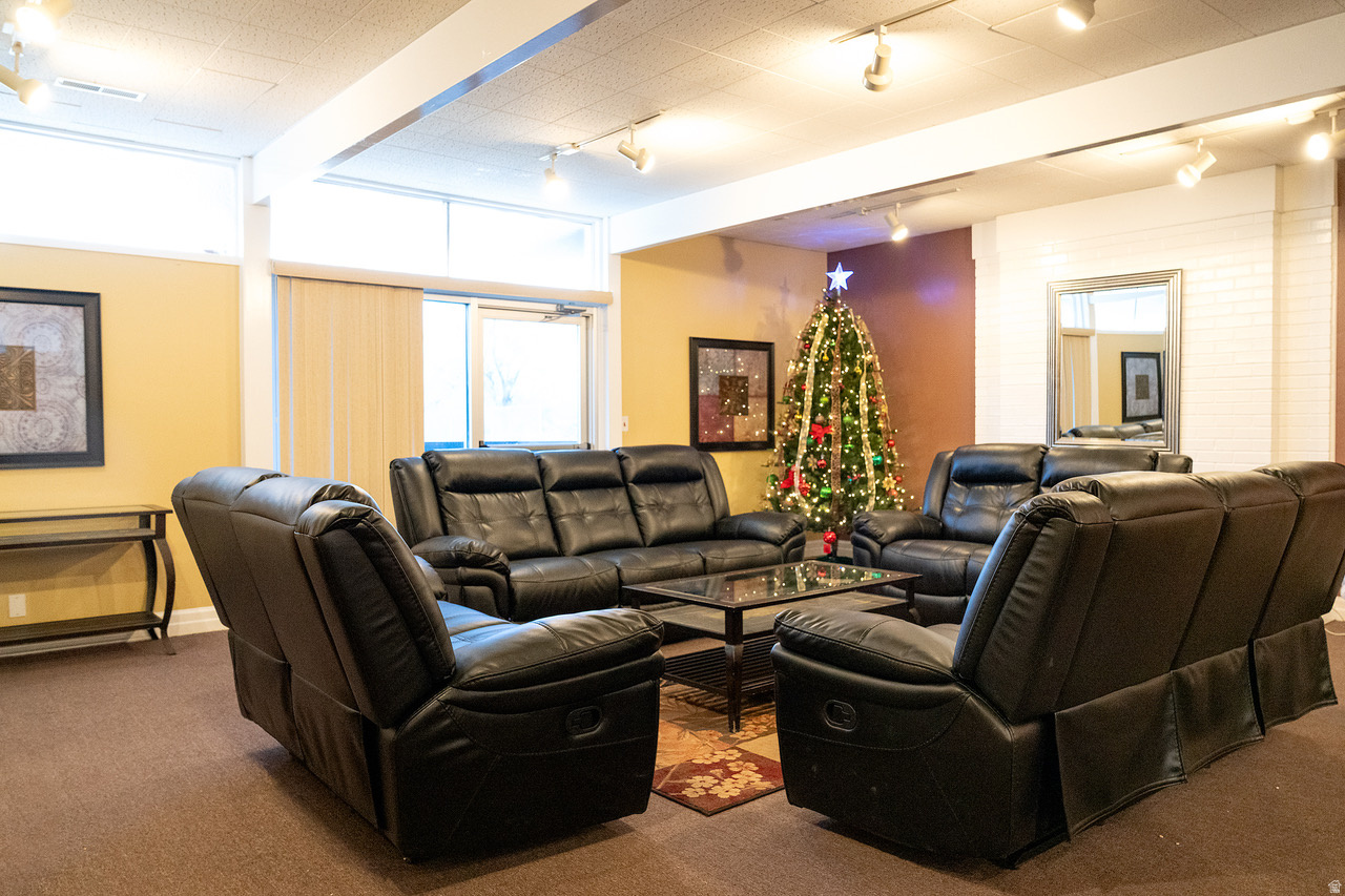 THREE FOUNTAINS - Residential