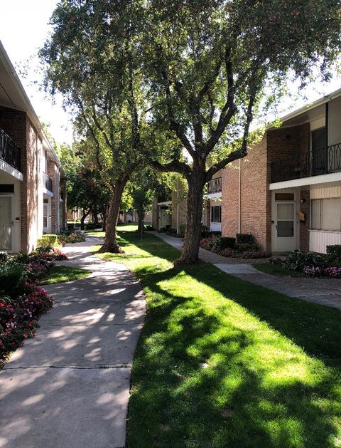 Tiny photo for 760 E THREE FOUNTAINS DR #110, Murray, UT 84107 (MLS # 2126199)