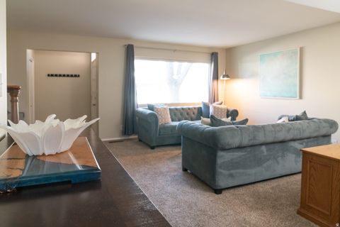 Tiny photo for 760 E THREE FOUNTAINS DR #110, Murray, UT 84107 (MLS # 2126199)