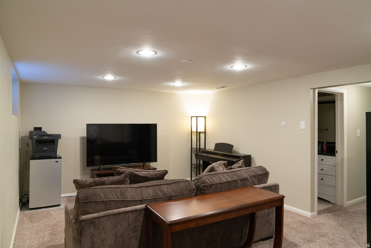 THREE FOUNTAINS - Residential