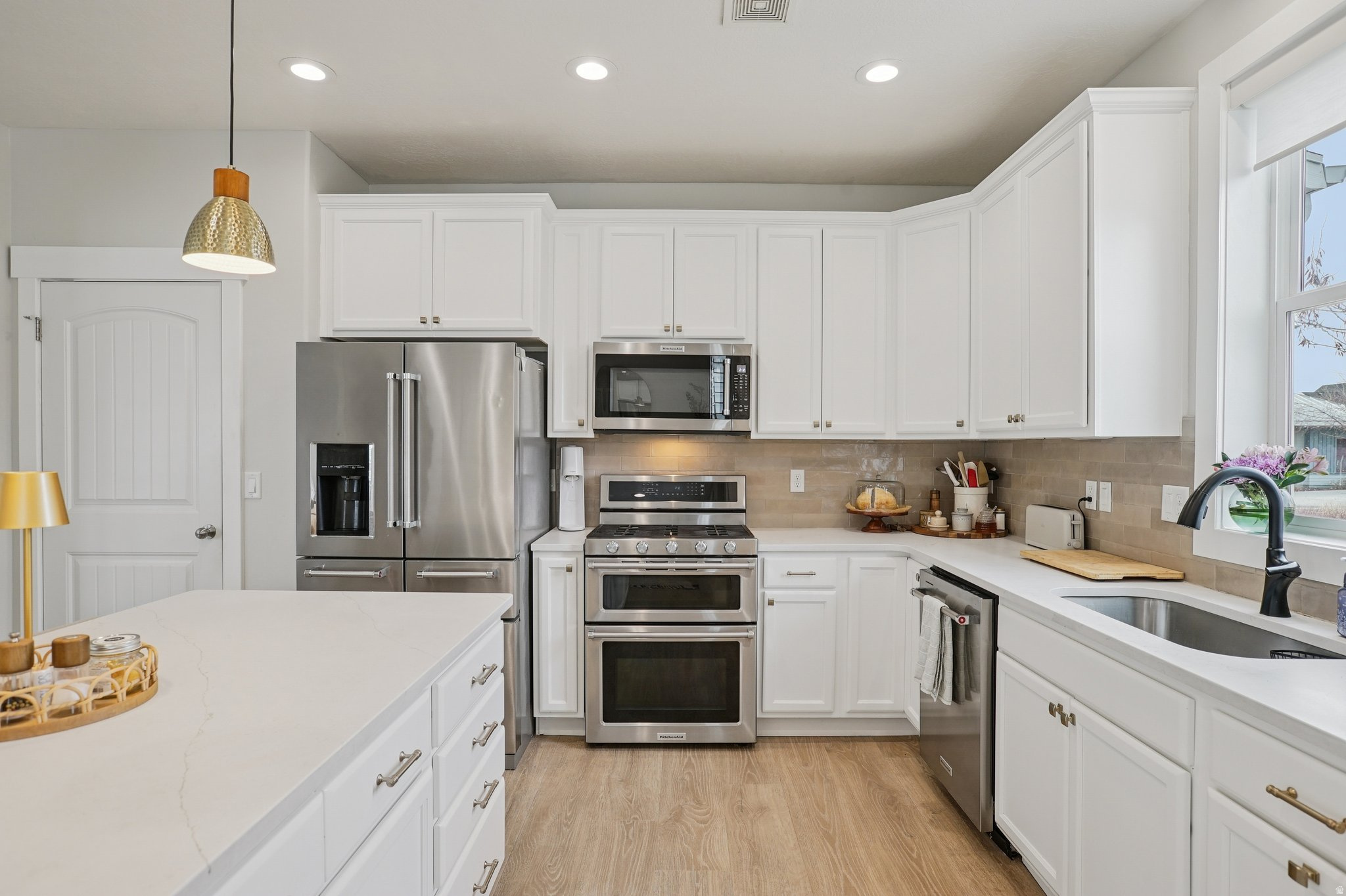 DAYBREAK - Residential