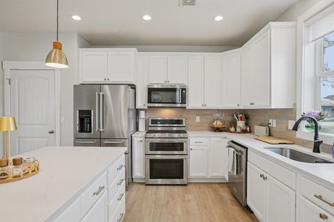 Tiny photo for 10307 S FISH HOOK RD W, South Jordan, UT 84009 (MLS # 2136880)