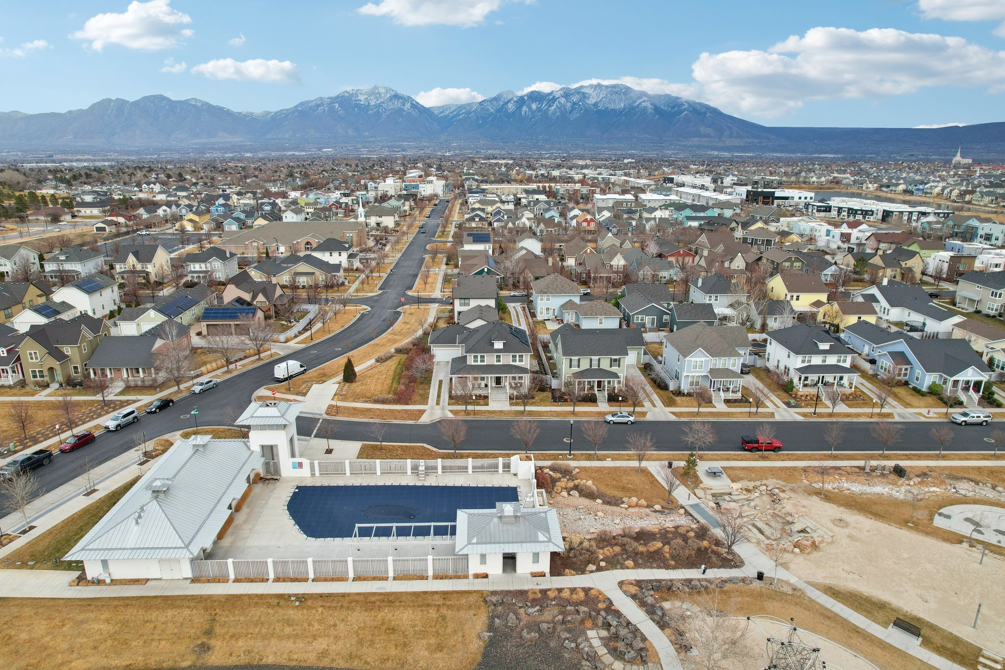 DAYBREAK - Residential