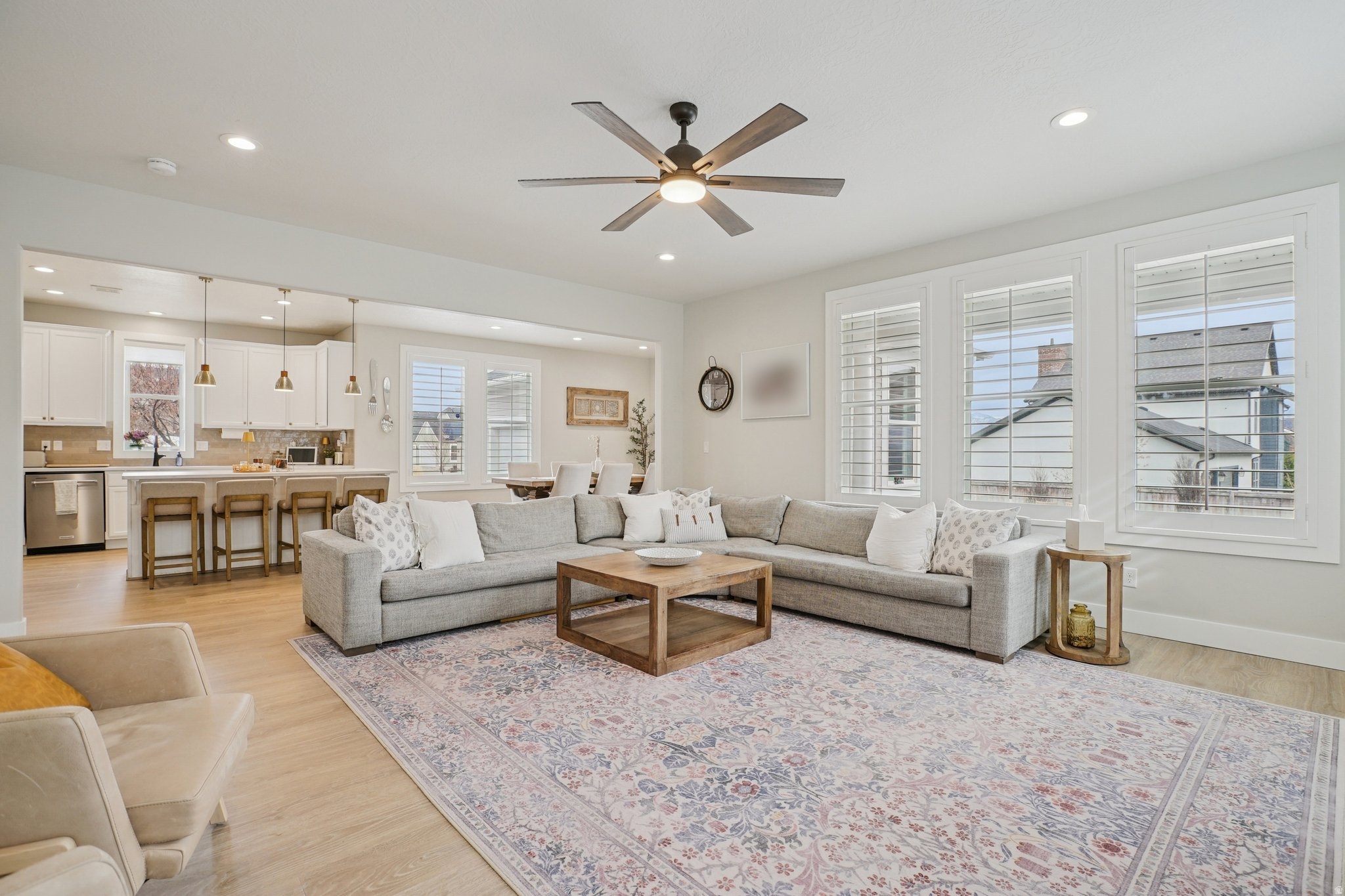 DAYBREAK - Residential