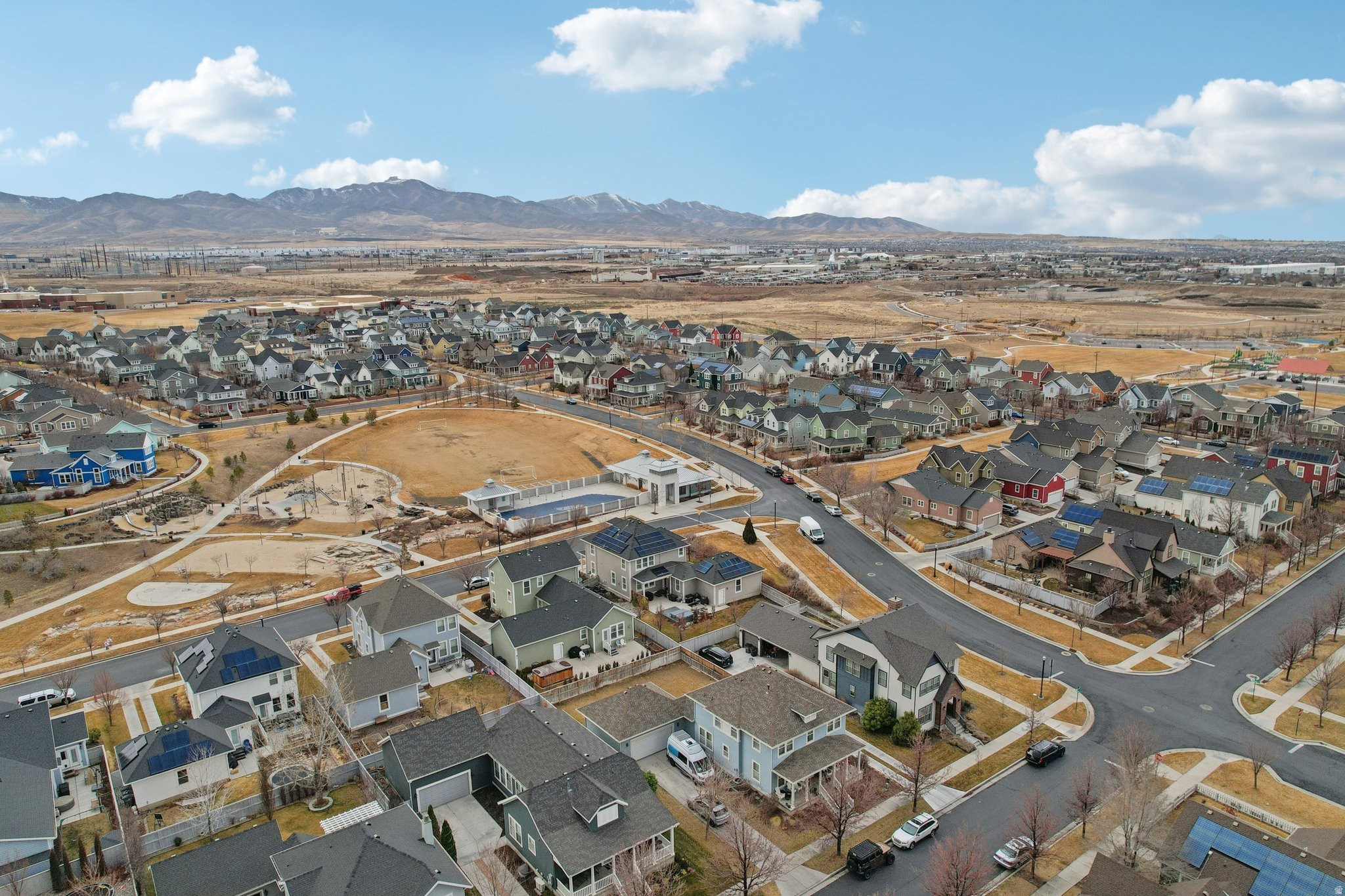 DAYBREAK - Residential