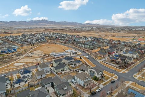 Tiny photo for 10307 S FISH HOOK RD W, South Jordan, UT 84009 (MLS # 2136880)