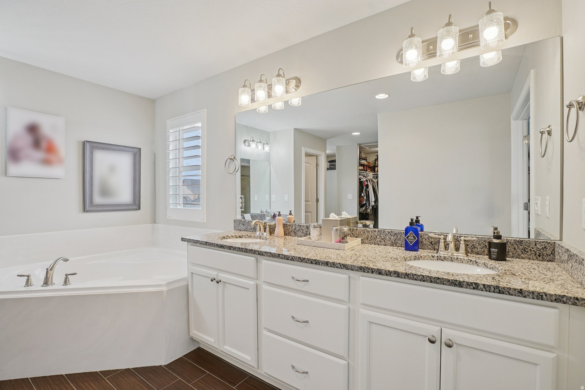 DAYBREAK - Residential