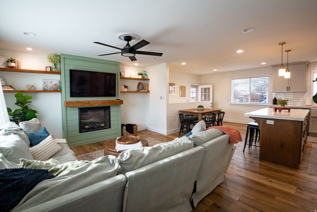 Photo of 846 S 880 W, Payson, UT 84651 (MLS # 2138865)