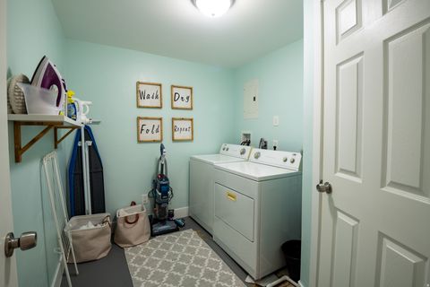 Tiny photo for 846 S 880 W, Payson, UT 84651 (MLS # 2138865)