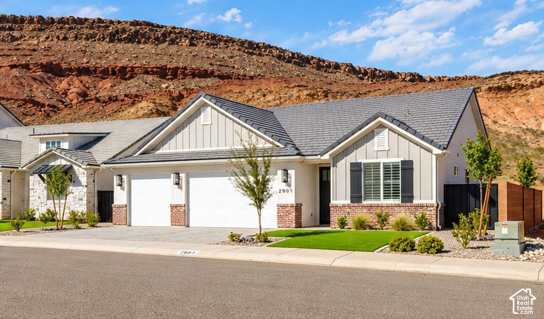 Photo of 2901 E RILL DR, Washington, UT 84780 (MLS # 2189843)
