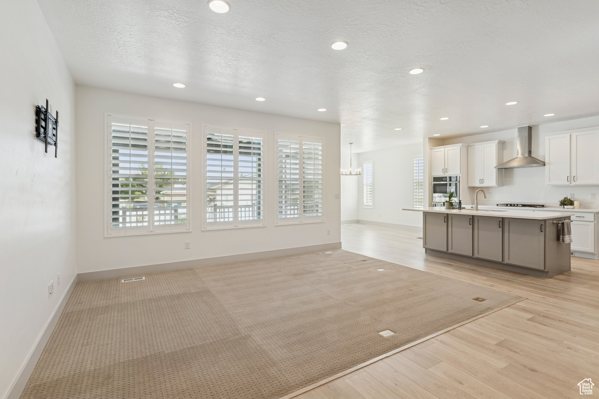 CAMDEN FIELDS - Residential