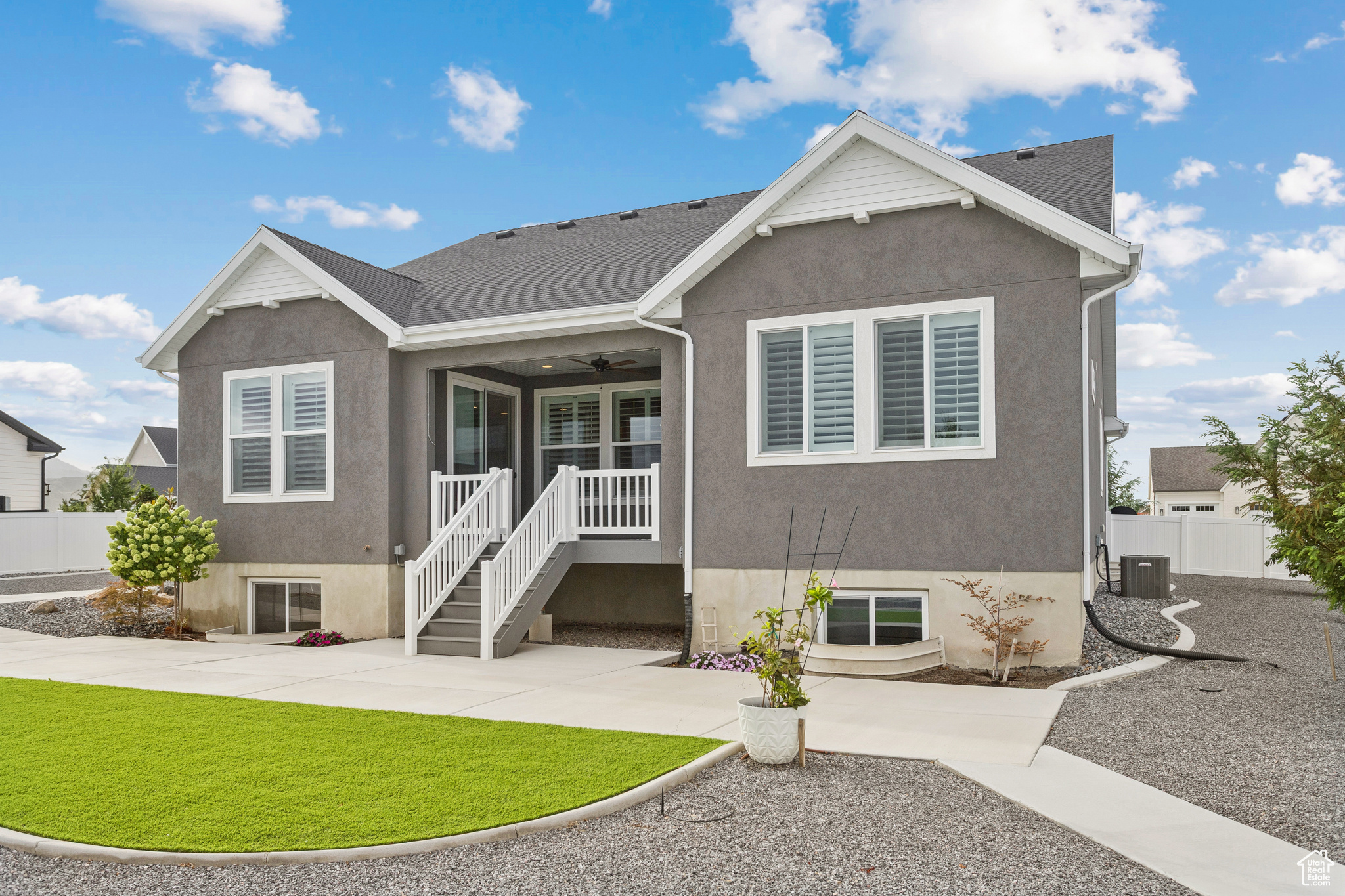CAMDEN FIELDS - Residential