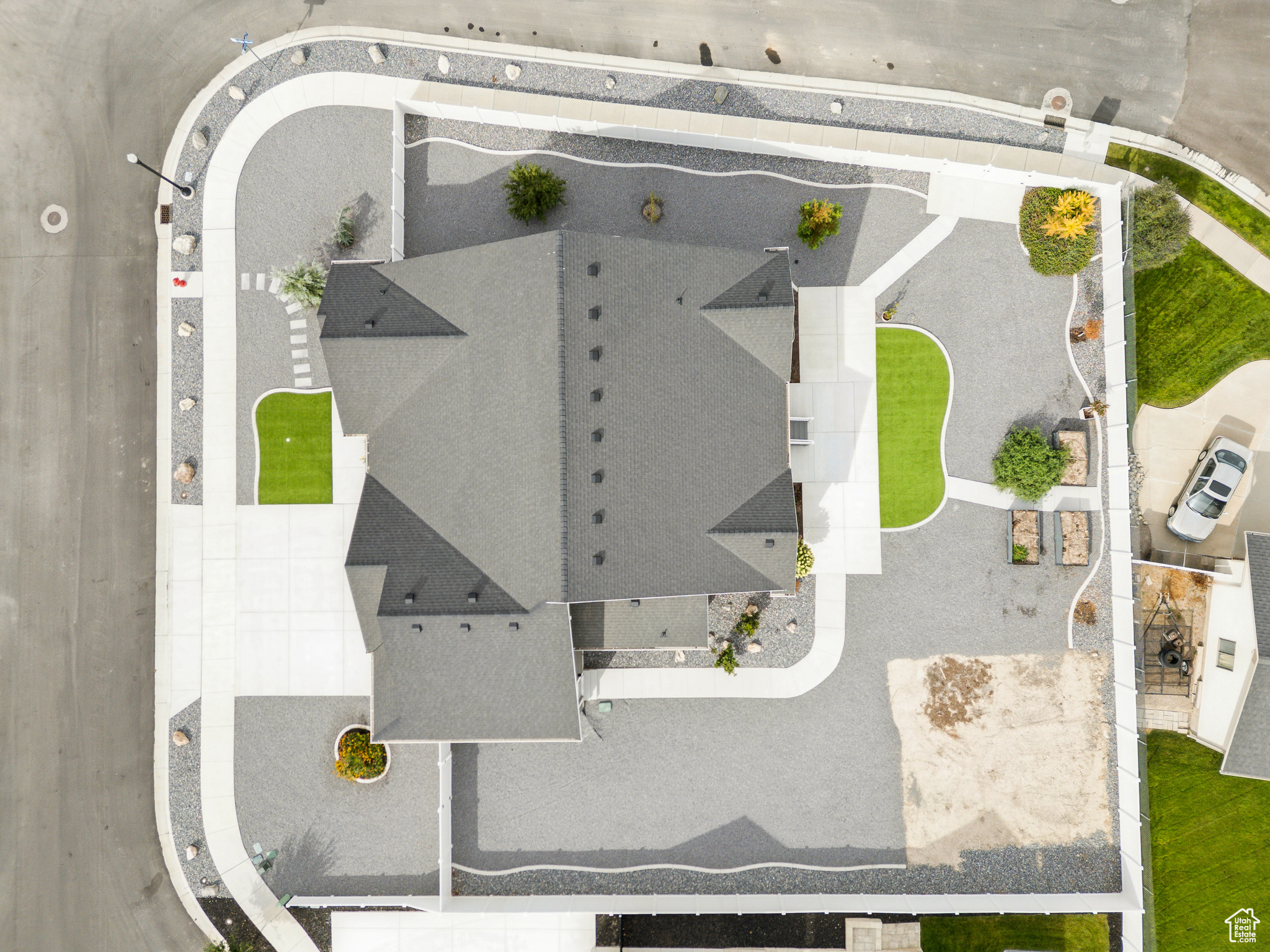 CAMDEN FIELDS - Residential