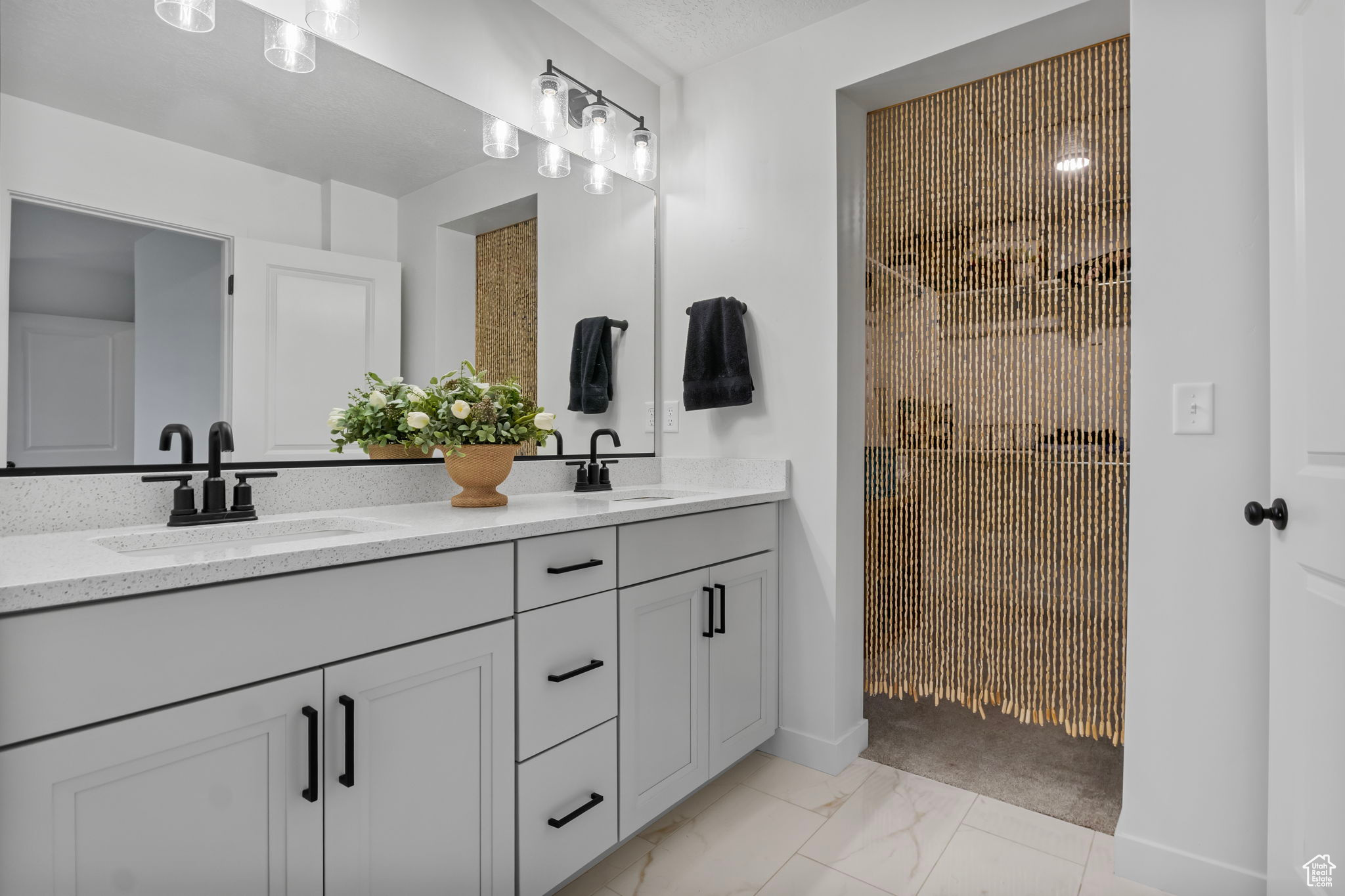 BONNEVILE TOWNHOMES - Residential