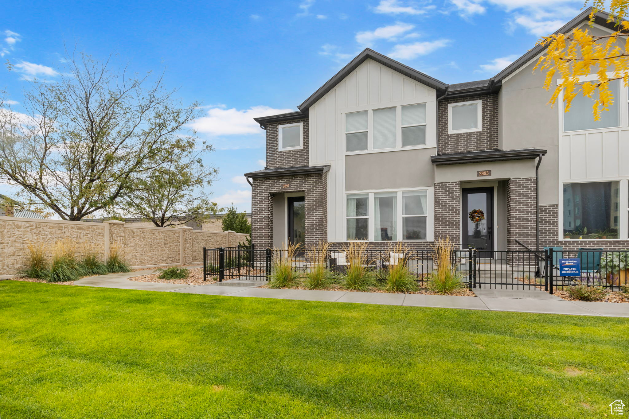 BONNEVILE TOWNHOMES - Residential