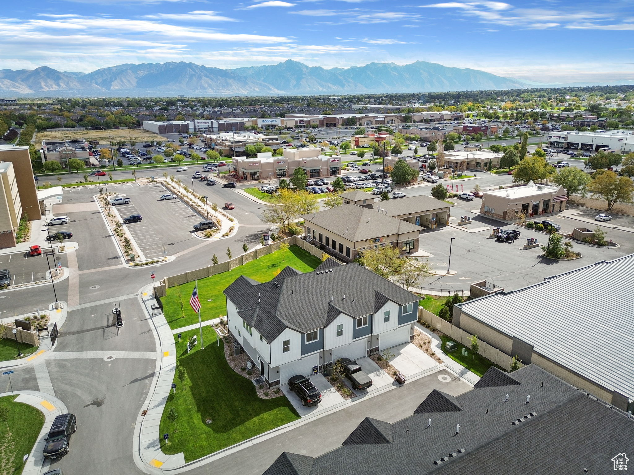 BONNEVILE TOWNHOMES - Residential