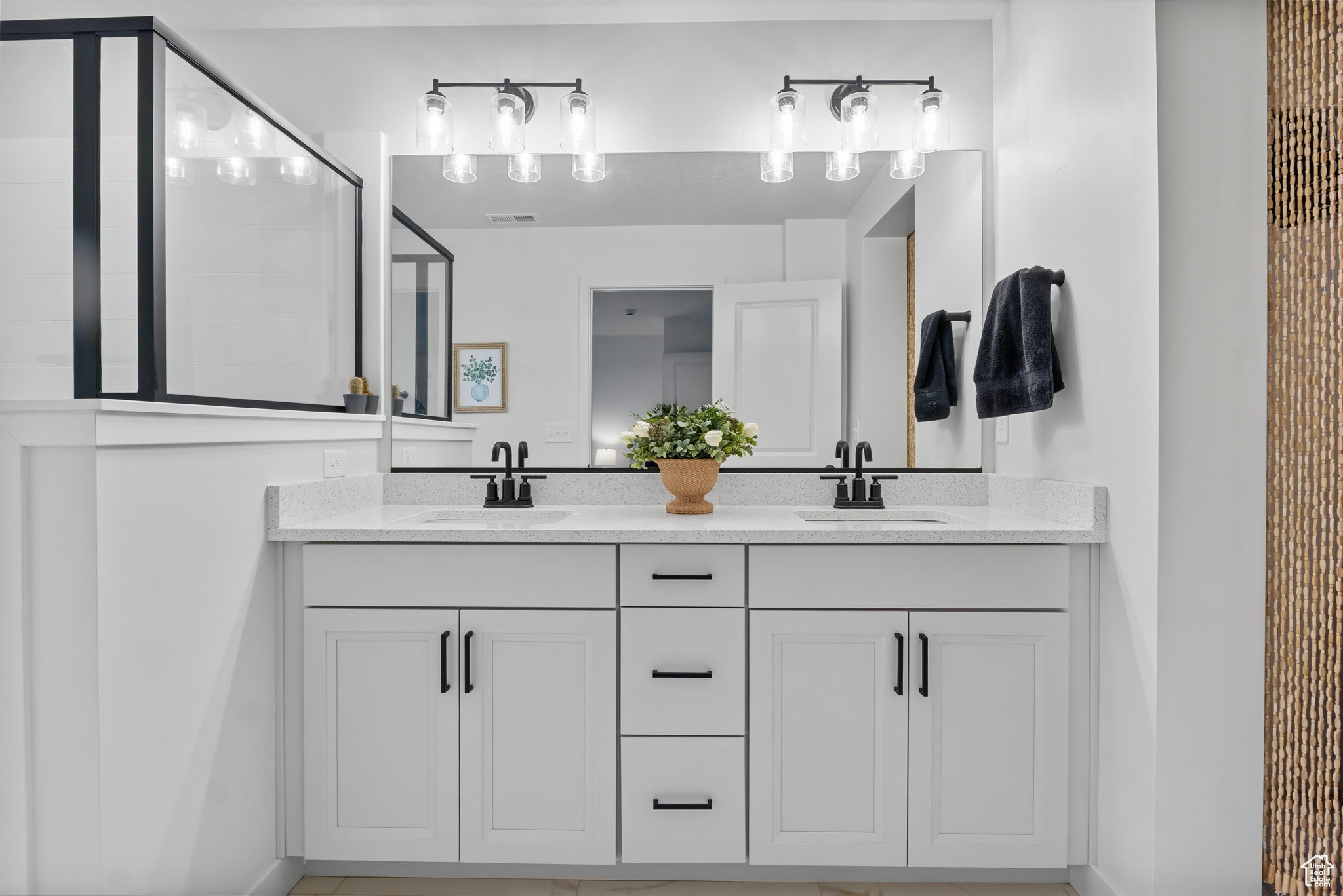 BONNEVILE TOWNHOMES - Residential