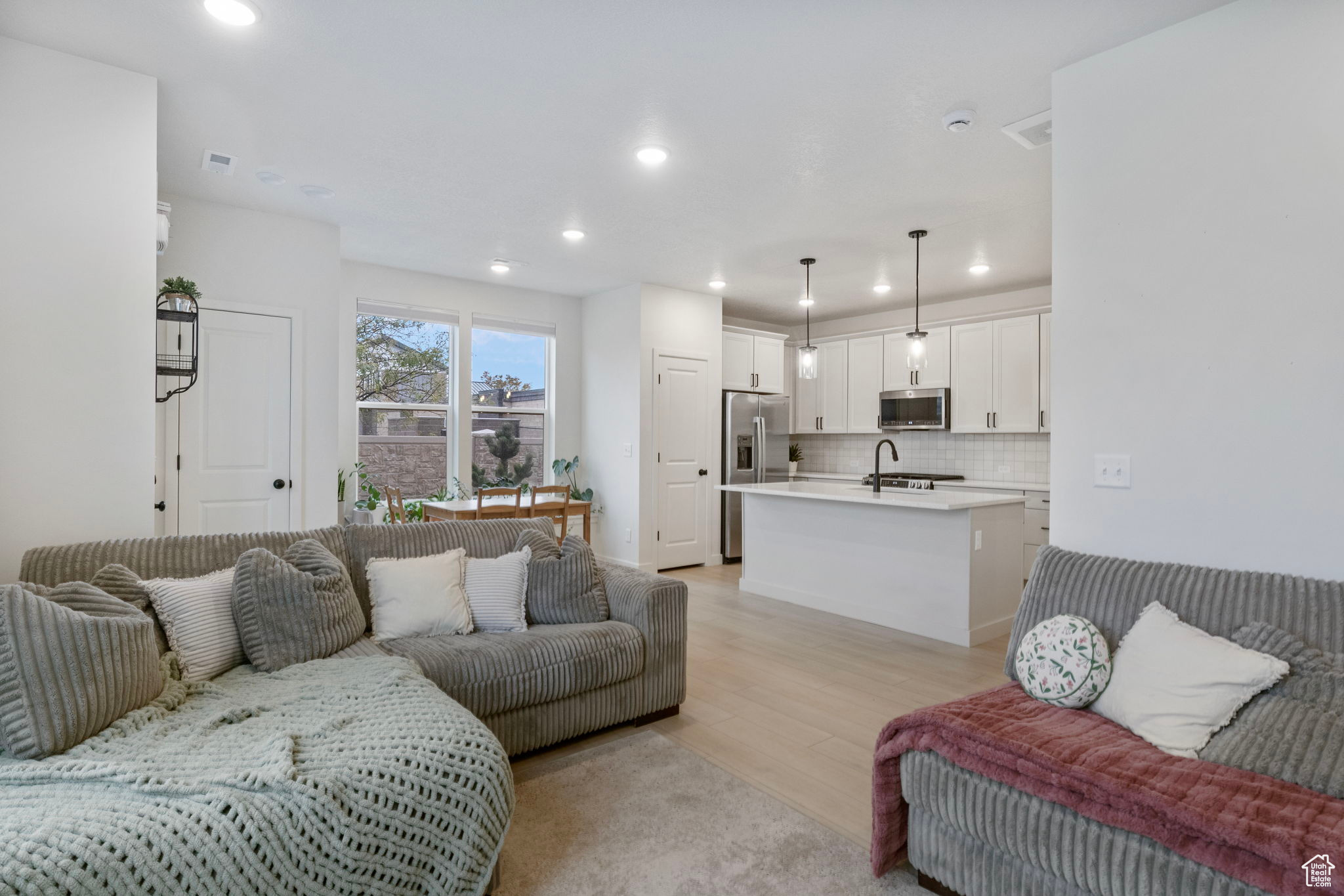 BONNEVILE TOWNHOMES - Residential