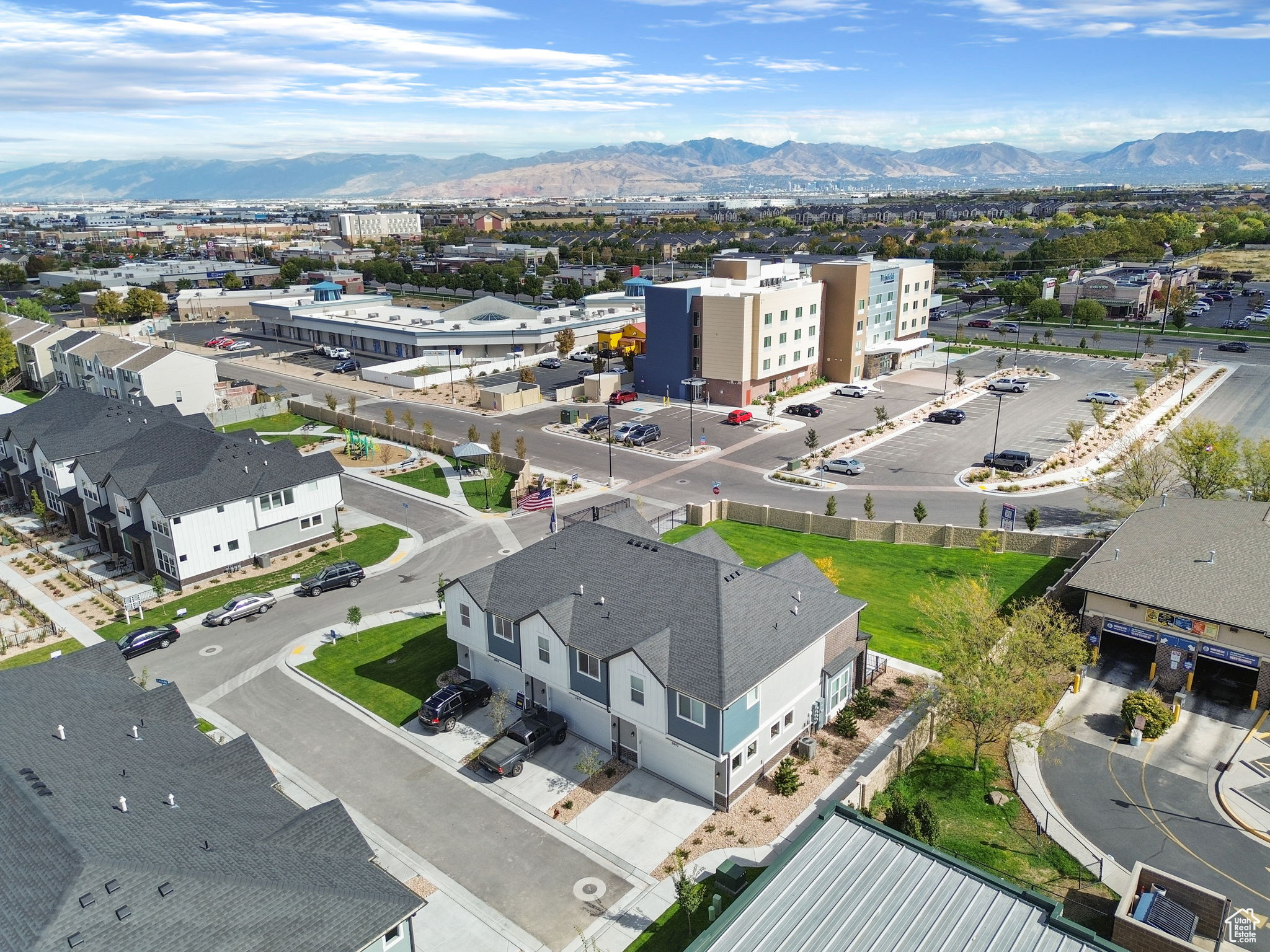 BONNEVILE TOWNHOMES - Residential