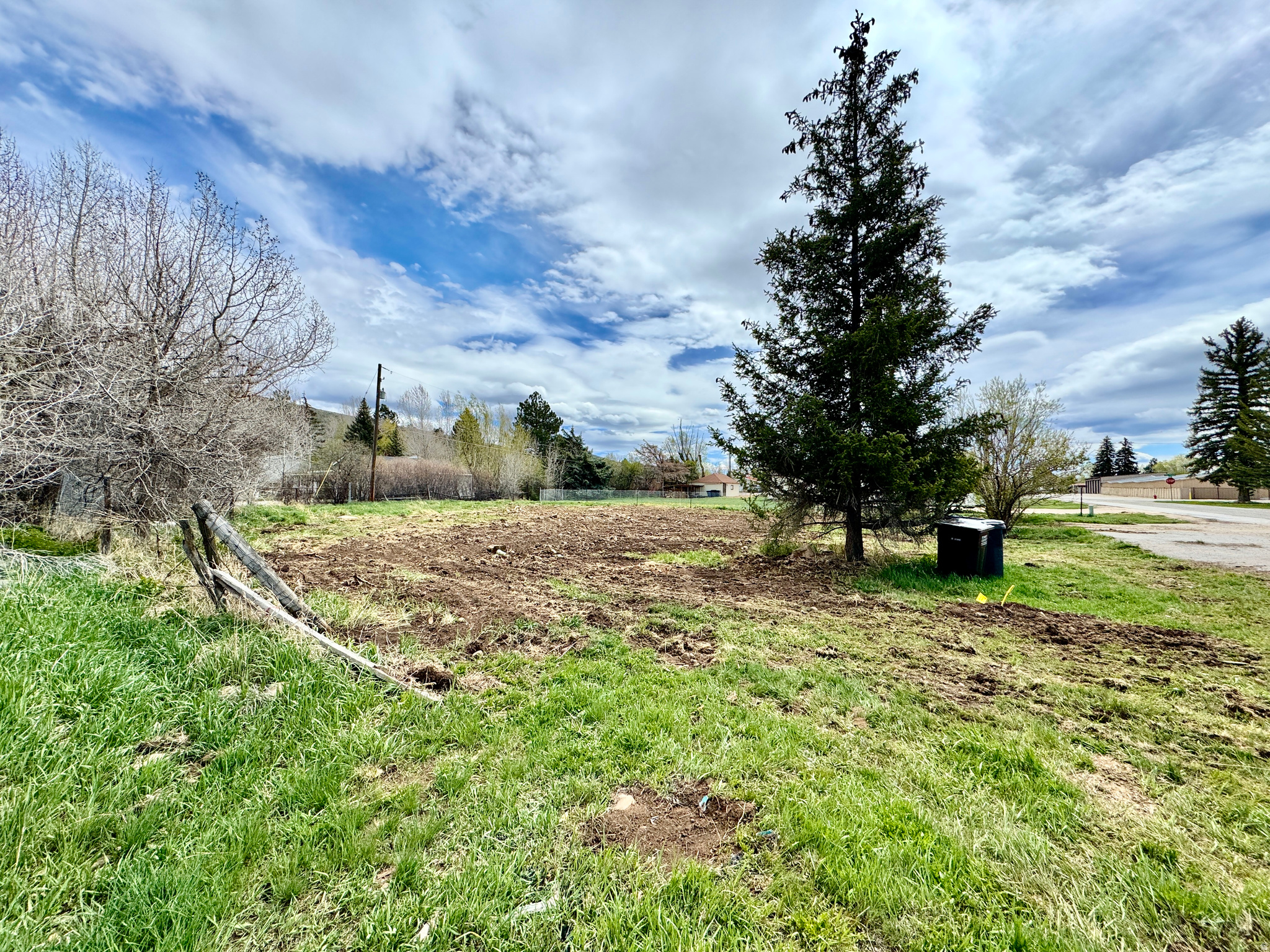 KAMAS TOWN - Land