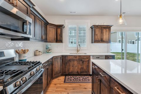 Tiny photo for 327 S 680 W, American Fork, UT 84003 (MLS # 2147459)