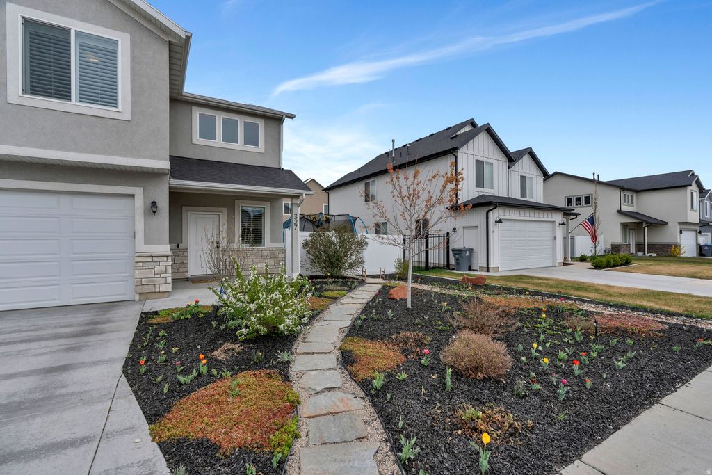 Photo of 327 S 680 W, American Fork, UT 84003 (MLS # 2147459)