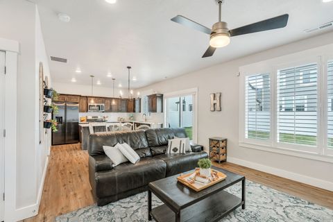 Tiny photo for 327 S 680 W, American Fork, UT 84003 (MLS # 2147459)