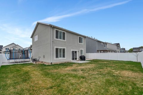 Tiny photo for 327 S 680 W, American Fork, UT 84003 (MLS # 2147459)