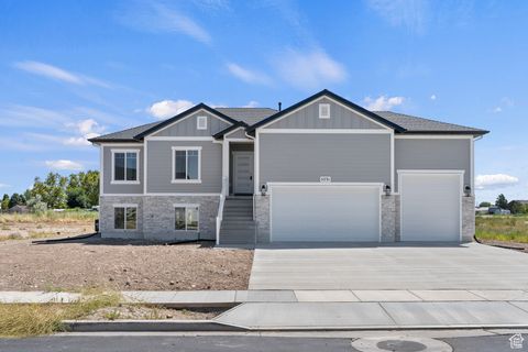 Photo of 5731 W 4100 S, Hooper, UT 84315 (MLS # 2099430)
