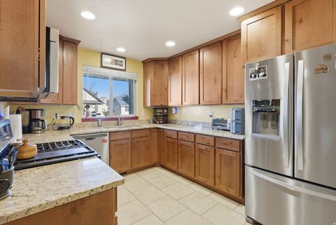 Tiny photo for 140 E BURTON Ave S, South Salt Lake, UT 84115 (MLS # 2133752)