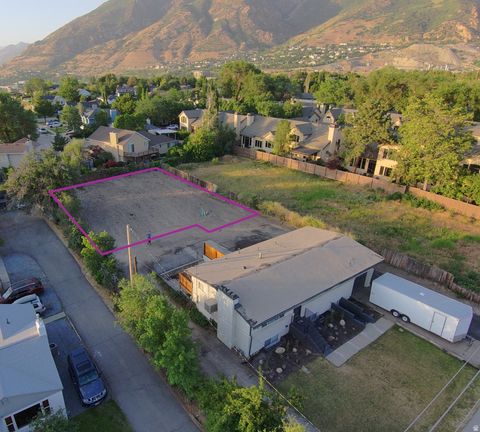 Photo of 2891 E FORT UNION BLVD S, Cottonwood Heights, UT 84121 (MLS # 2141770)