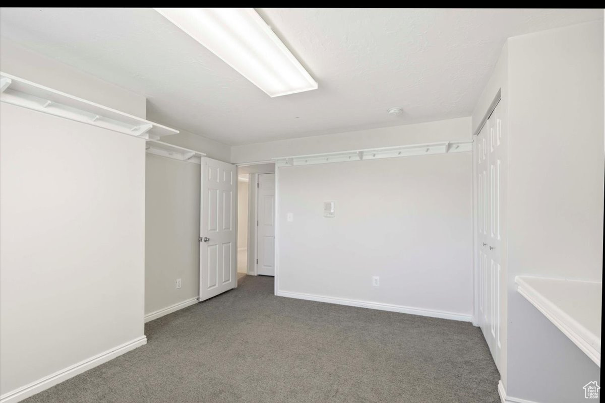 CRESTWOOD - Residential