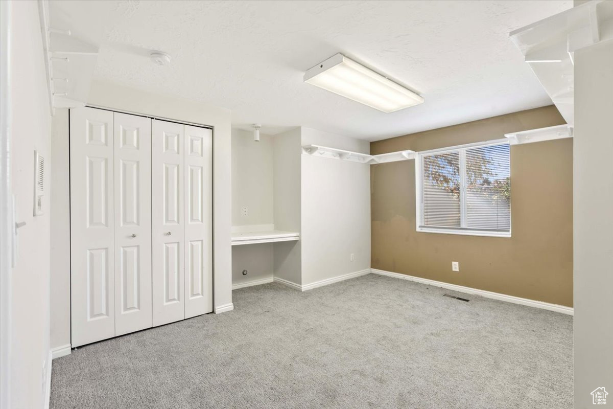 CRESTWOOD - Residential