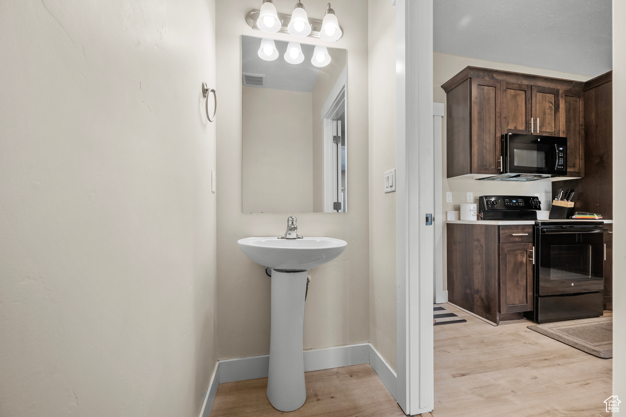 JUNIPER SPRINGS TOWN - Residential