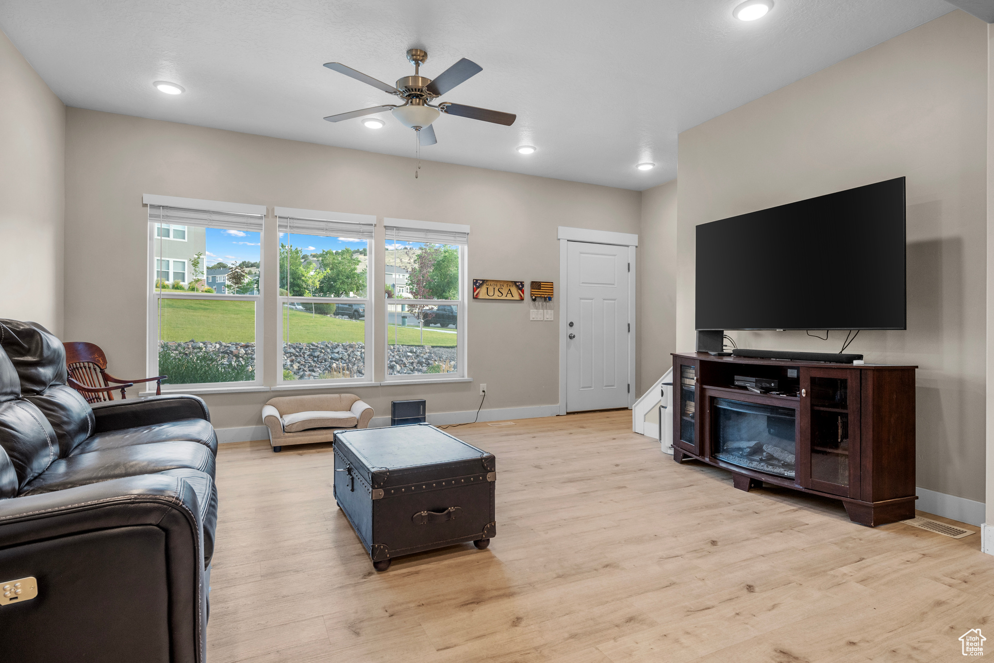 JUNIPER SPRINGS TOWN - Residential