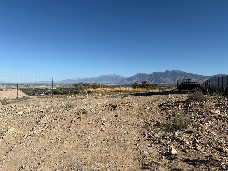 This corner lot features a great view of Mt. Loafer from the front of the lot and an unobstructed view of the valley from the back of the lot.  Seller will discount $10,000 for any lot sold and closed by end of October, 2025.  Bring your own builder or we would be happy to recommend one.  This is one of the largest lots in the subdivision.  Call listing agent if you want a copy of the CCR'S.  Only 5 lots left in plat E.