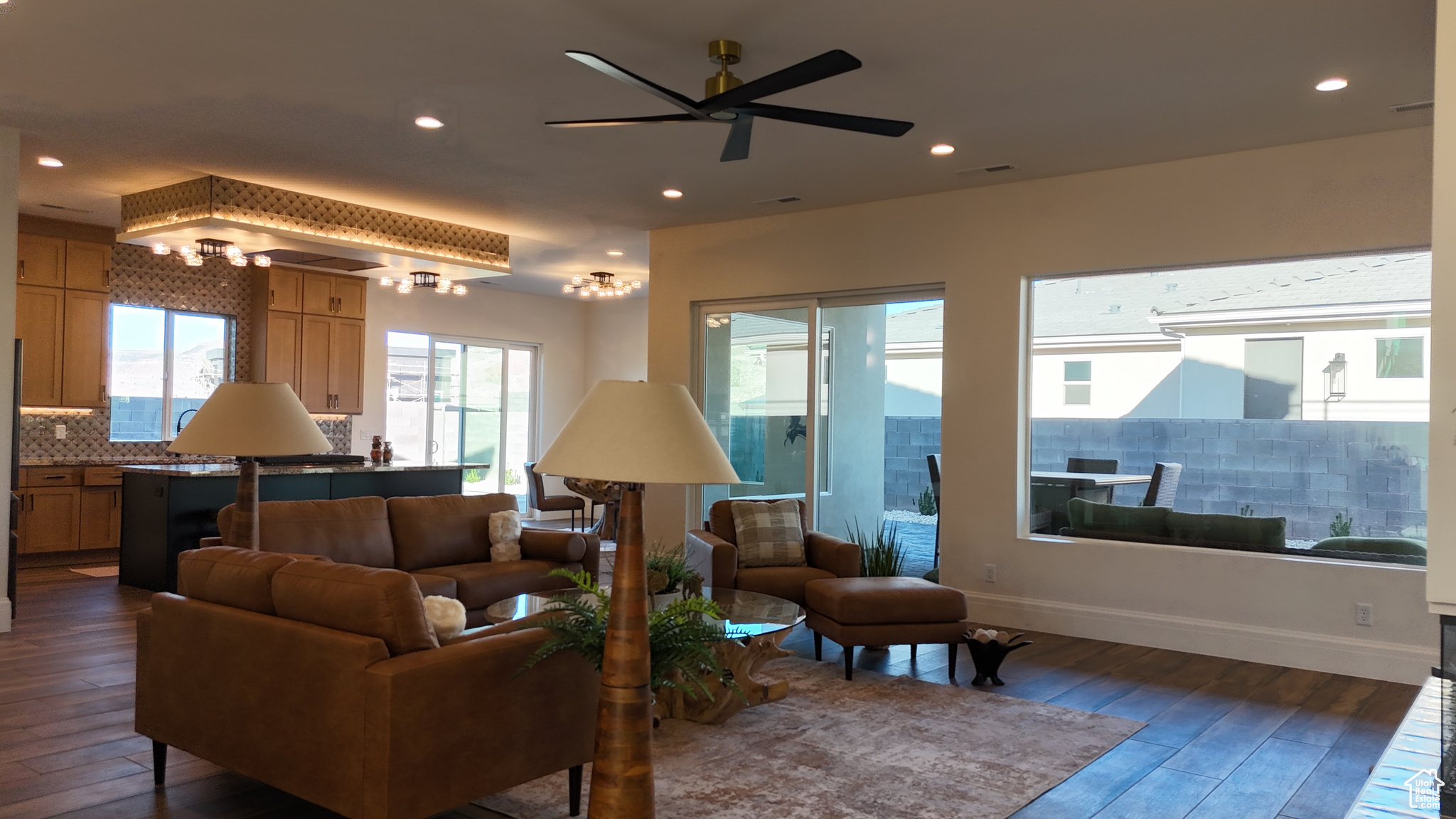 FALCON RIDGE PH 4 - Residential