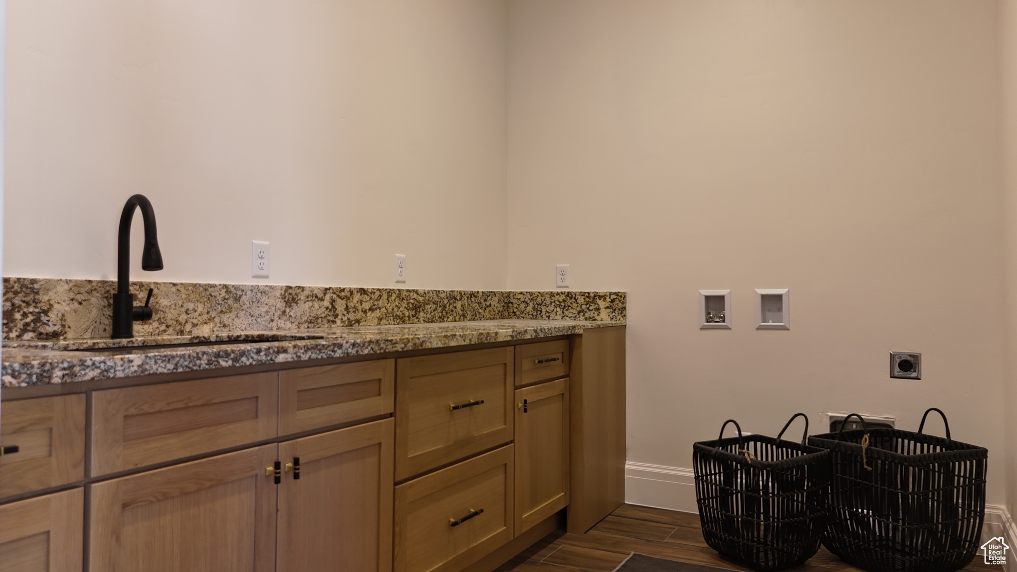FALCON RIDGE PH 4 - Residential