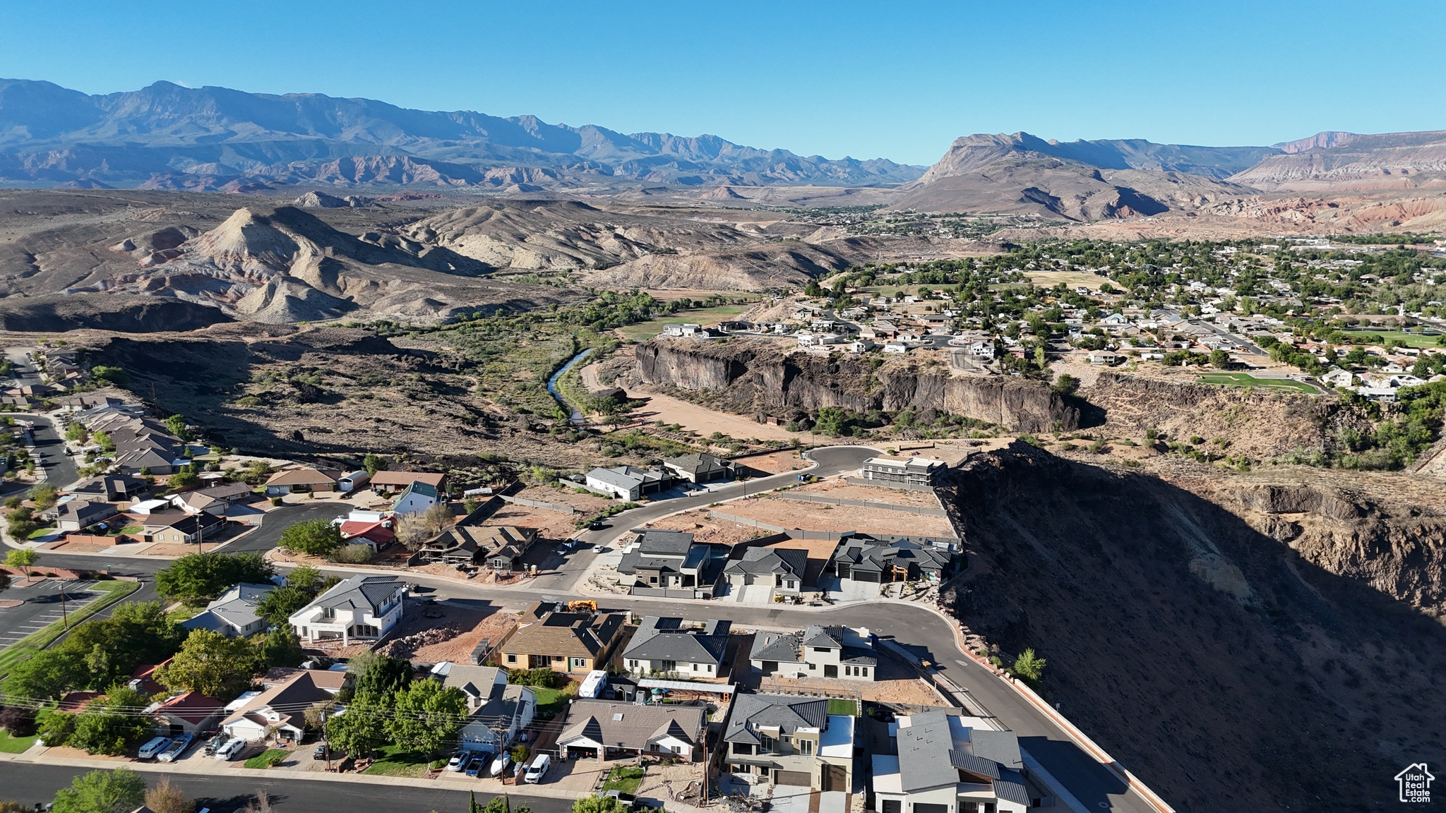 FALCON RIDGE PH 4 - Residential