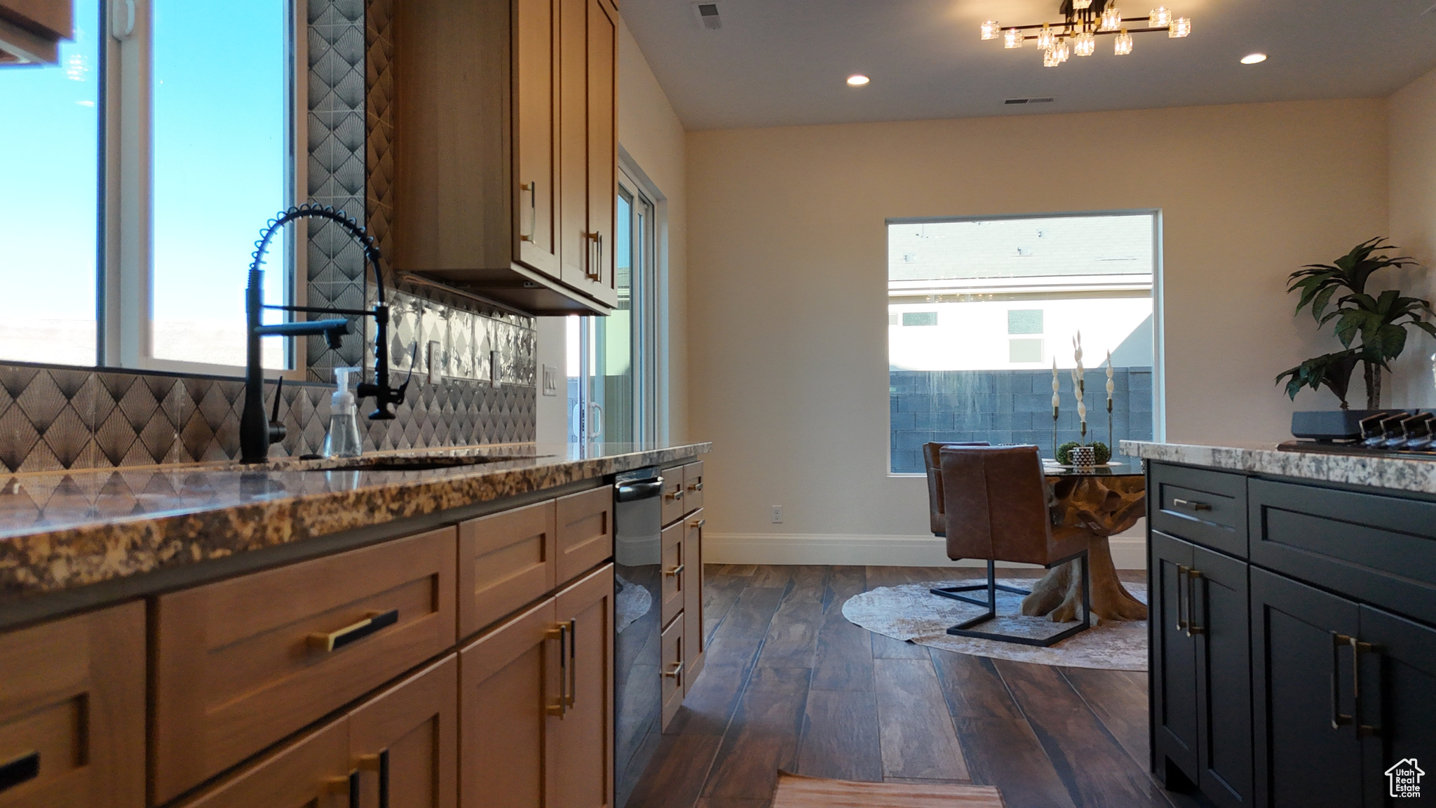 FALCON RIDGE PH 4 - Residential