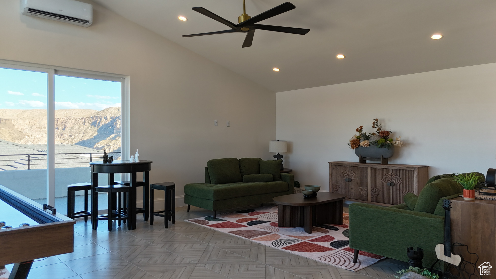 FALCON RIDGE PH 4 - Residential