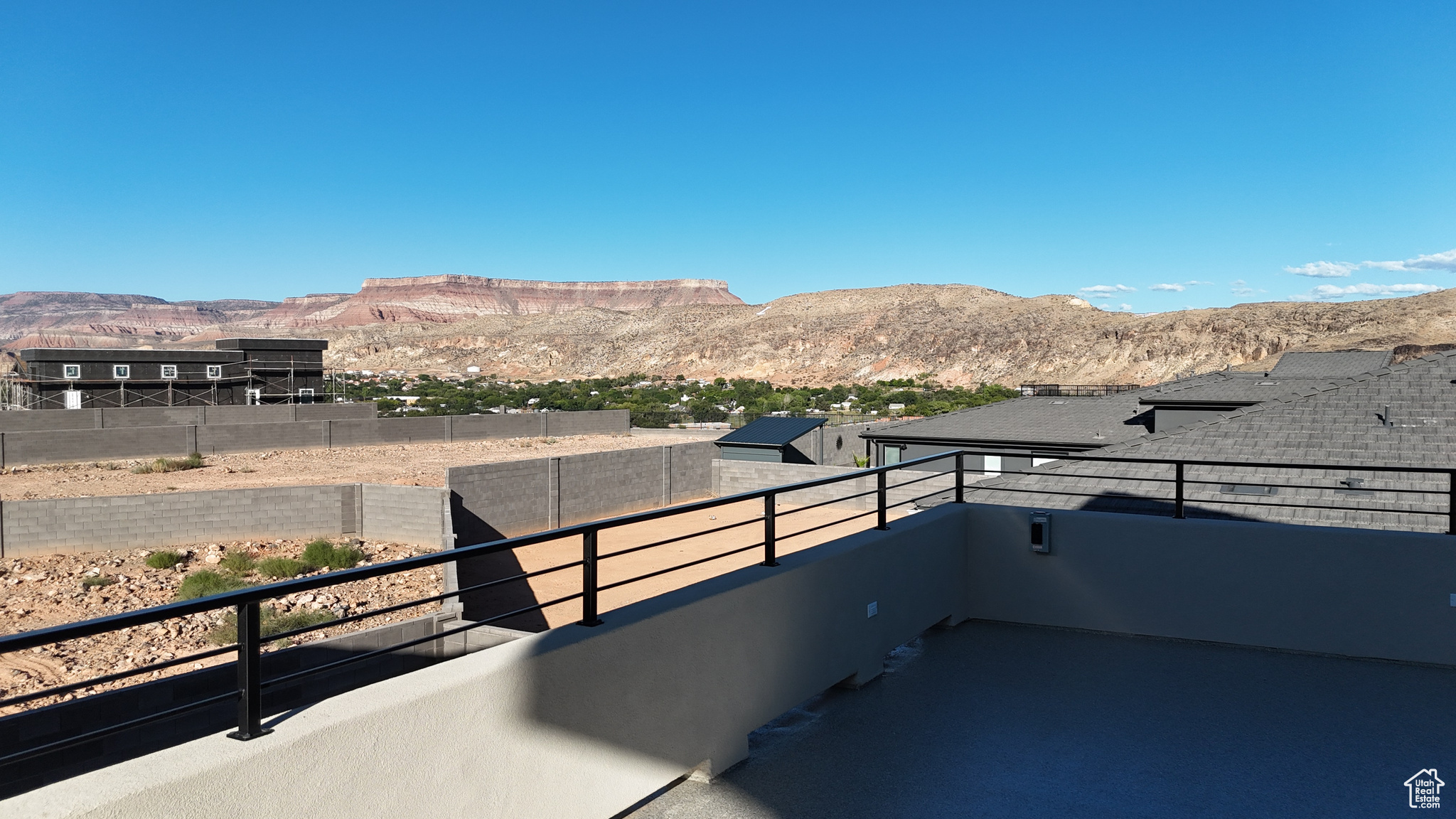 FALCON RIDGE PH 4 - Residential