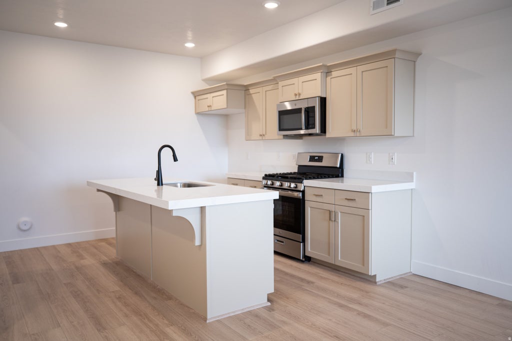 Photo of 1336 W 1290 N LOT #136 St, Salem, UT 84653 (MLS # 2185943)