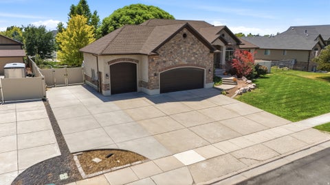 Tiny photo for 3323 W 1680 N, Clinton, UT 84015 (MLS # 2177256)