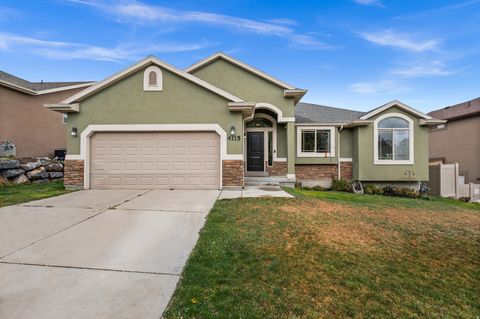 Photo of 4115 E DAKOTA DR, Eagle Mountain, UT 84005 (MLS # 2147916)