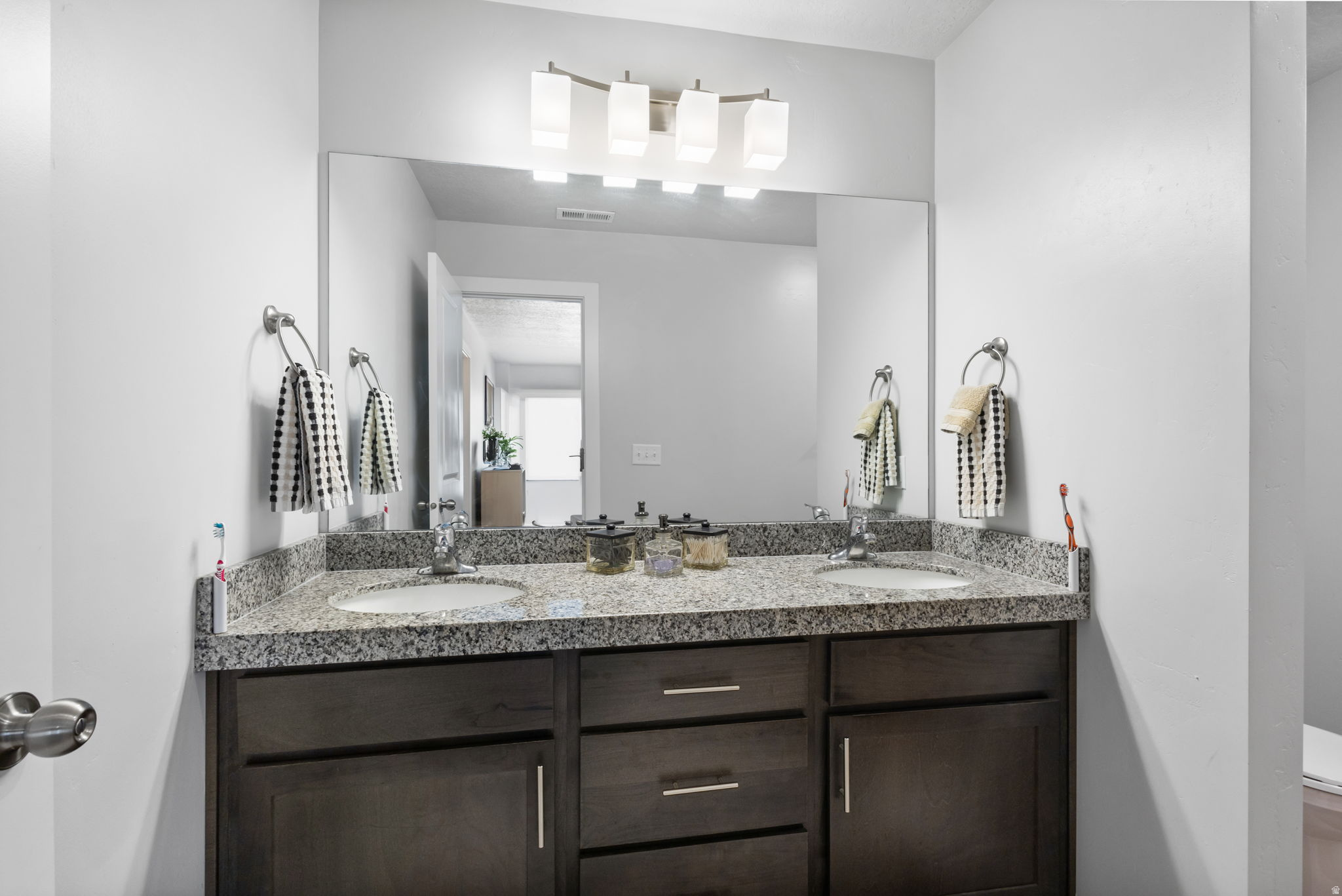 RIVER RUN - Residential