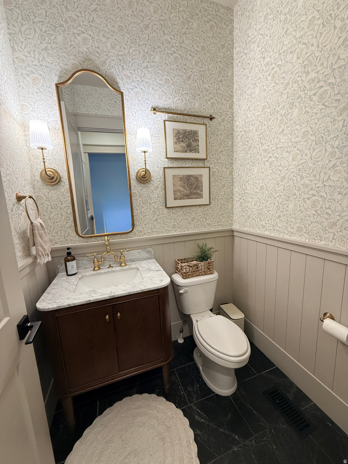 FOUNDERS AT BEACON POINTE - Residential