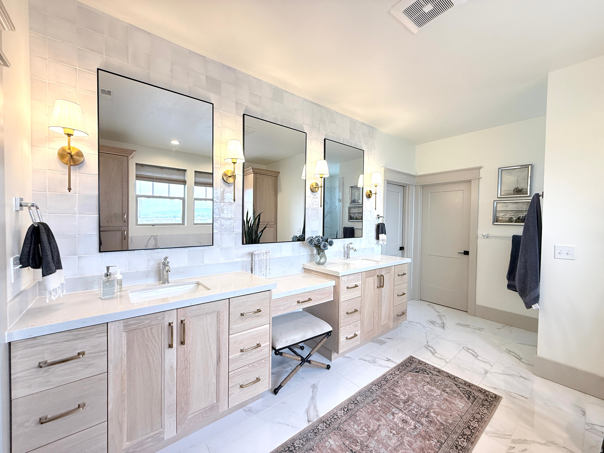 FOUNDERS AT BEACON POINTE - Residential