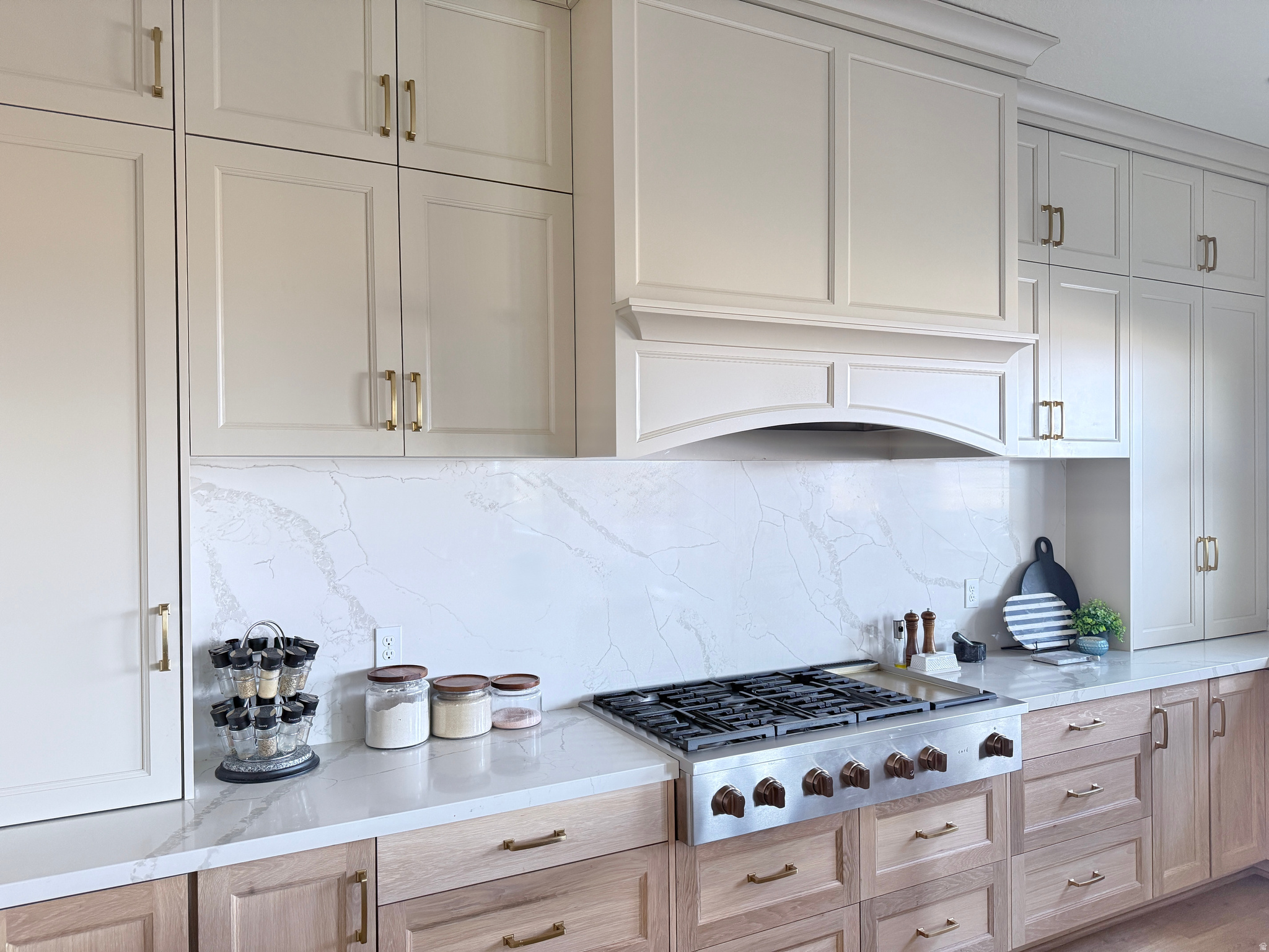 FOUNDERS AT BEACON POINTE - Residential