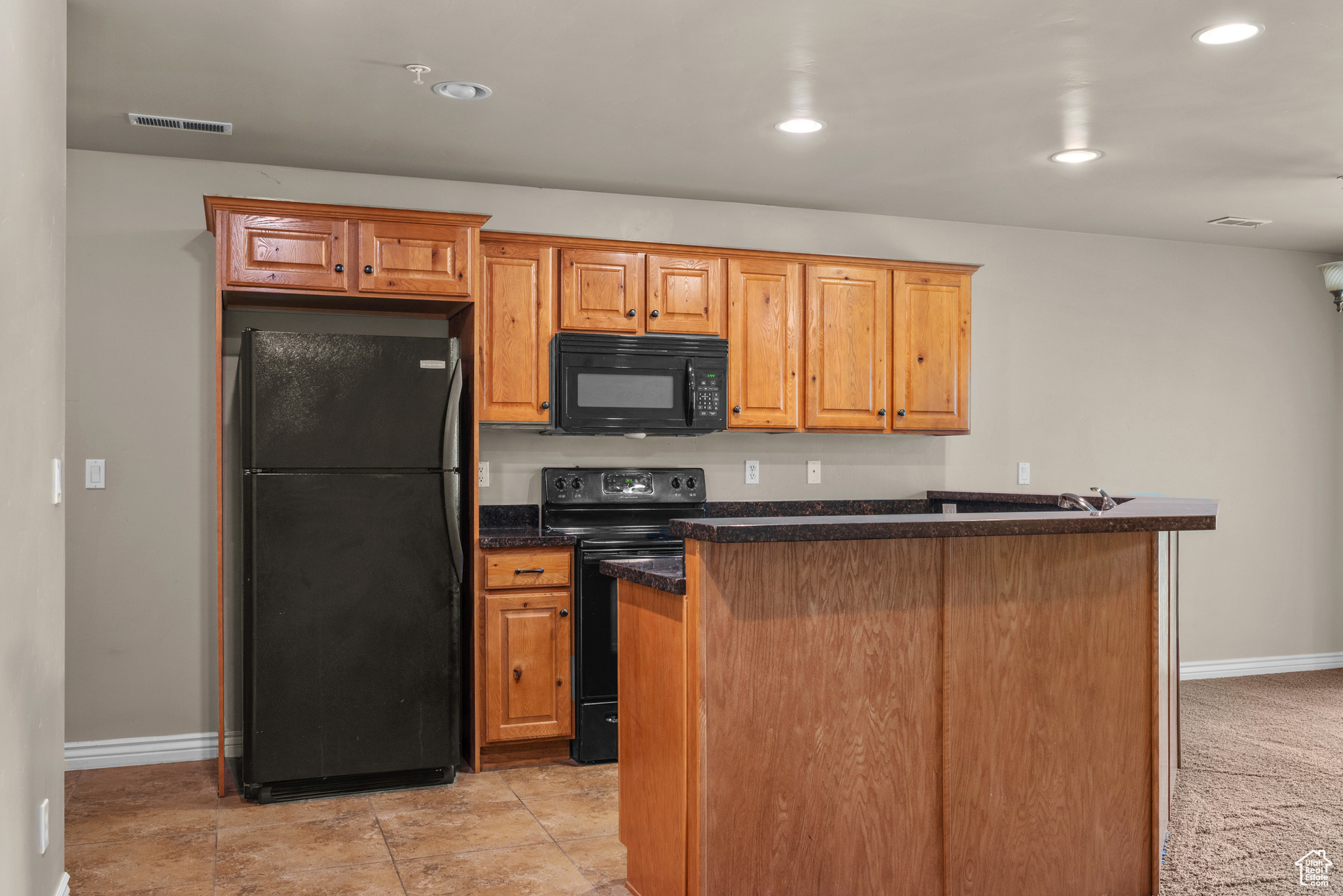 CYPRESS POINT CONDOS - Residential